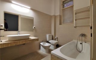 Inchiriere 3 camere  ultracentral, str. Iuliu Maniu, Oradea - Poză 13