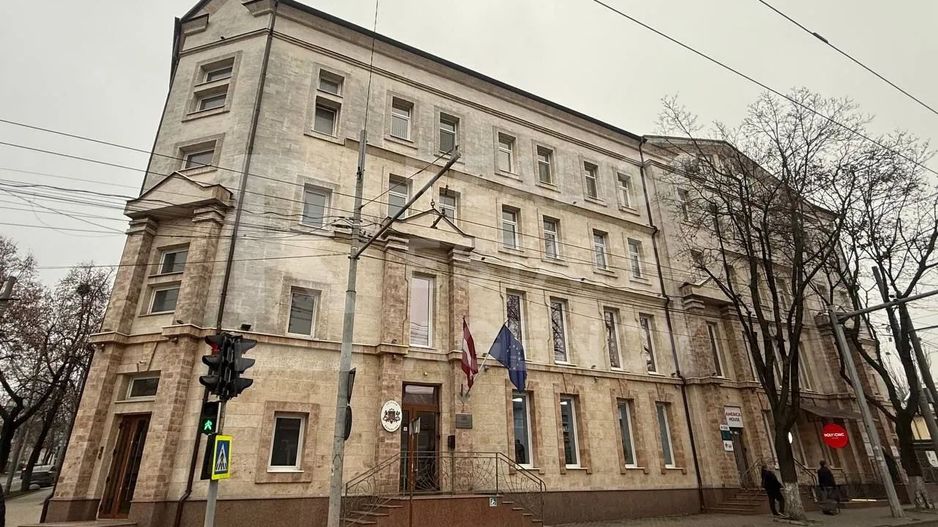 Chirie, spațiu de birouri, 305 mp, strada Mitropolit Bănulescu-Bodoni - Poză 1