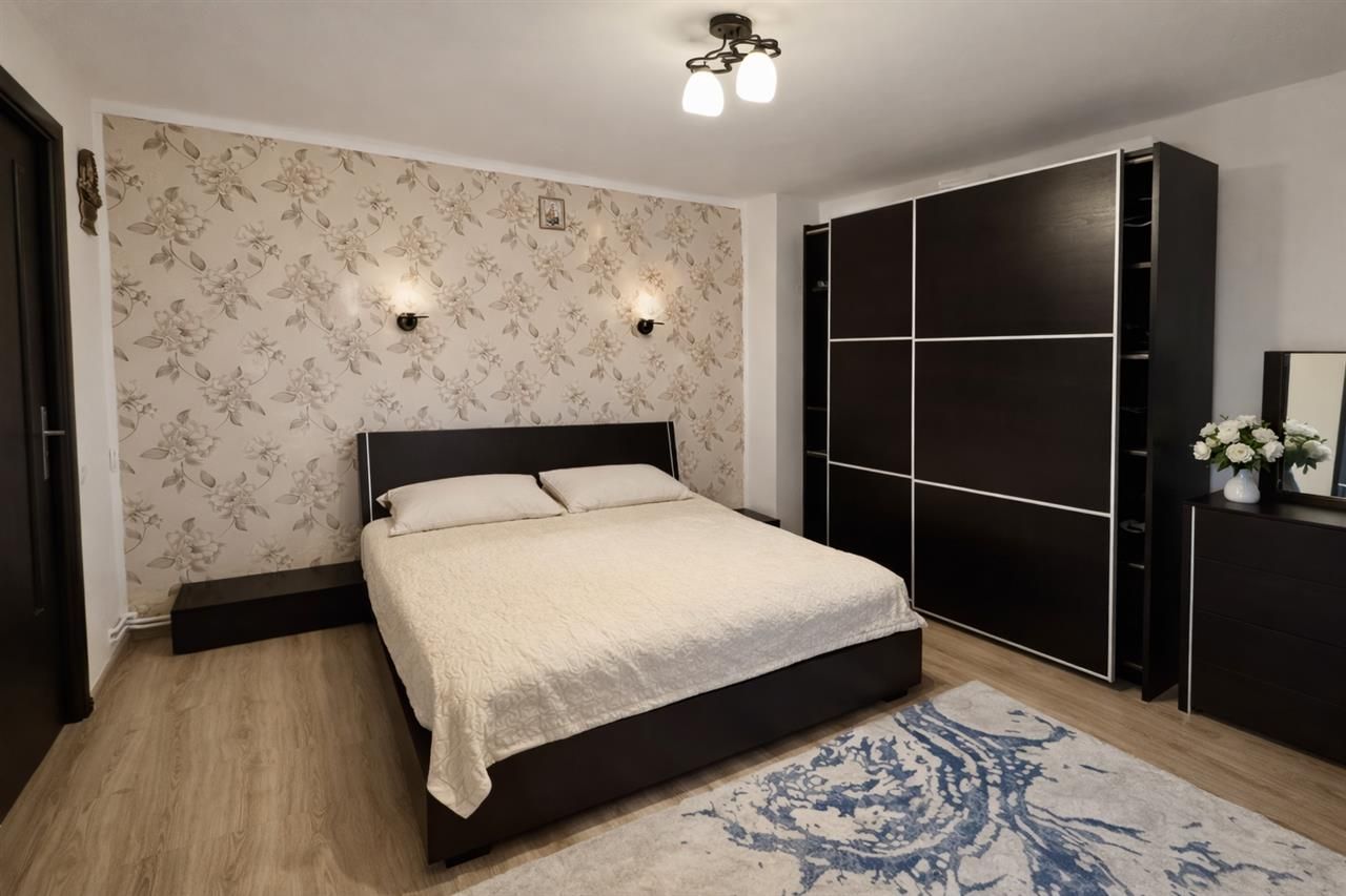 Casa eleganta, curte amenajata, garaj, Brancovenesti, Mures - Poză 4