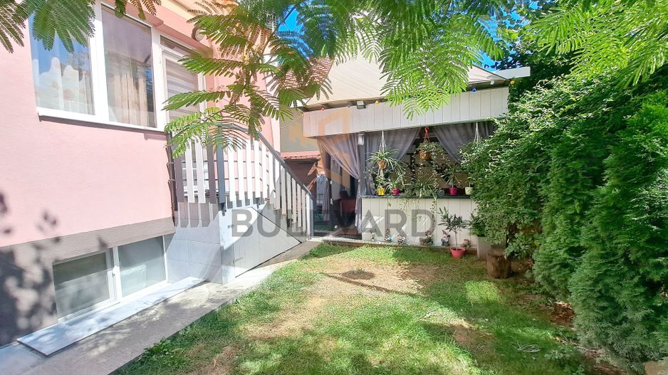 Comision 0! Casa 206 mp utili + pod 60 mp, 4 parcari, 304 mp teren - Poză 3