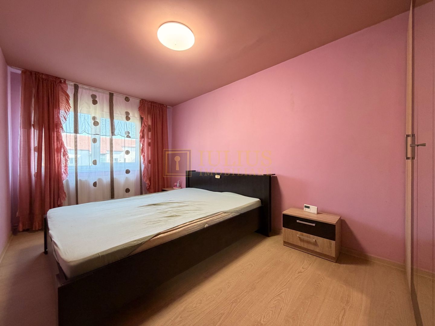 2 dormitoare, centrala proprie, bloc anvelopat. - Poză 11