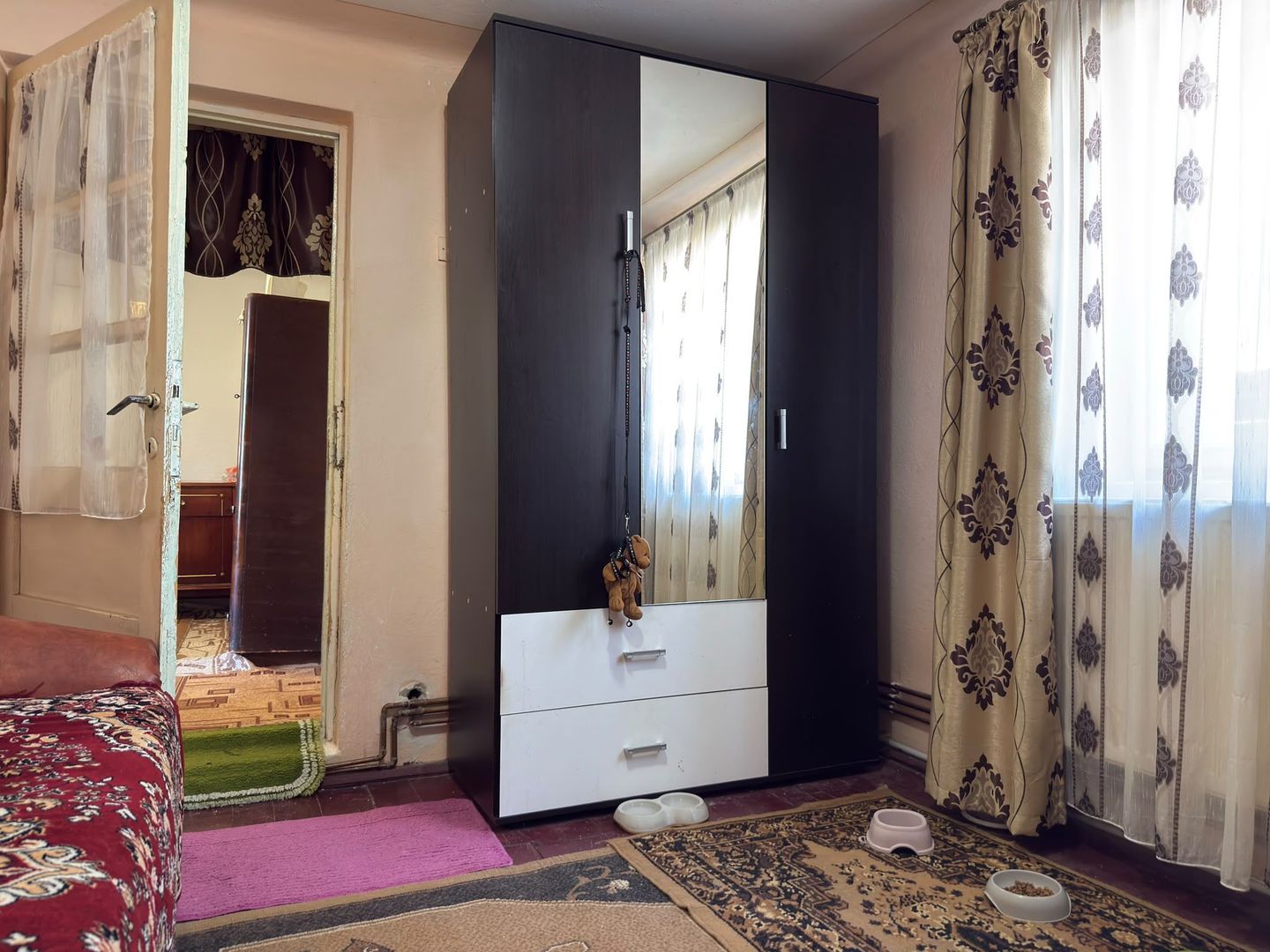 DE VANZARE GOSPODĂRIE CU POTENȚIAL ÎN BRĂNEȘTI, DÂMBOVIȚA - Poză 9