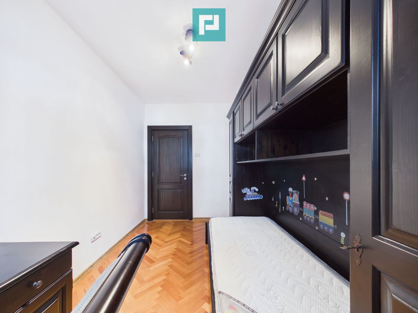 Apartament cu 3 camere decomandat, Str. Horia - Poză 12