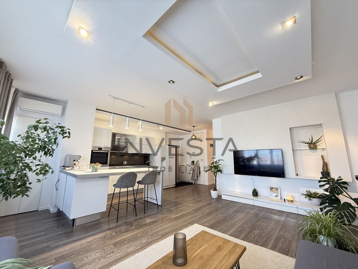 Apartament recent finisat! 79 mp utili etaj 1, parcare subterana! - Poză 1