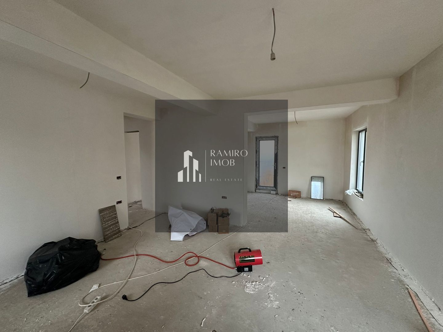 DARZA ( CREVEDIA), VILA 4 CAMERE - Poză 11