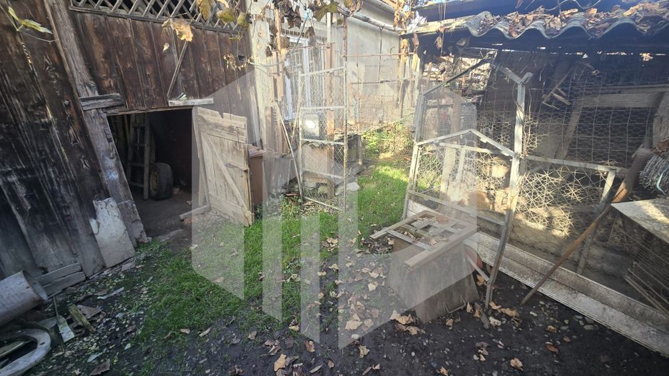 Casa 3 camere 1200 teren Avrig - Poză 8