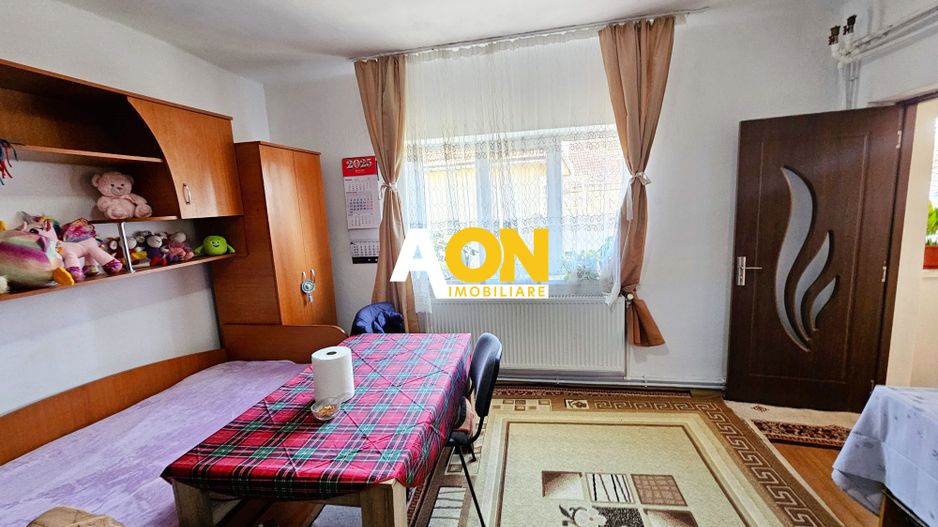 Casa 4 camere + anexe, 2084 mp teren, Totoi, la 10 km de Alba Iulia - Poză 13