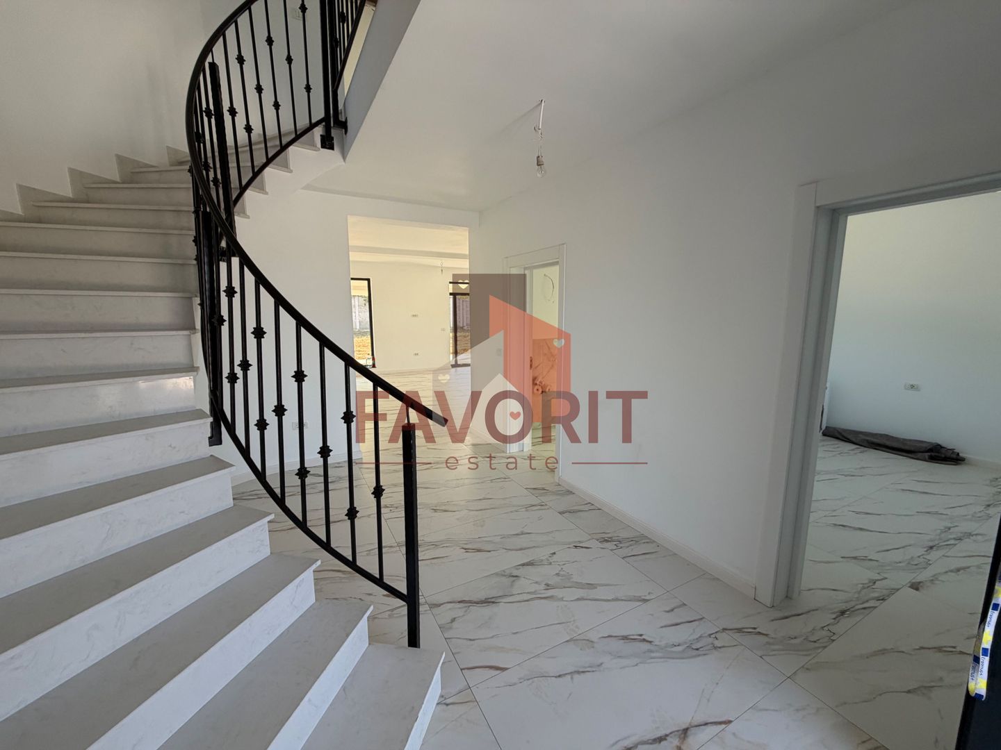 Casa individuala. 172 mp utili. Garaj. Disponibila imediat - Poză 6