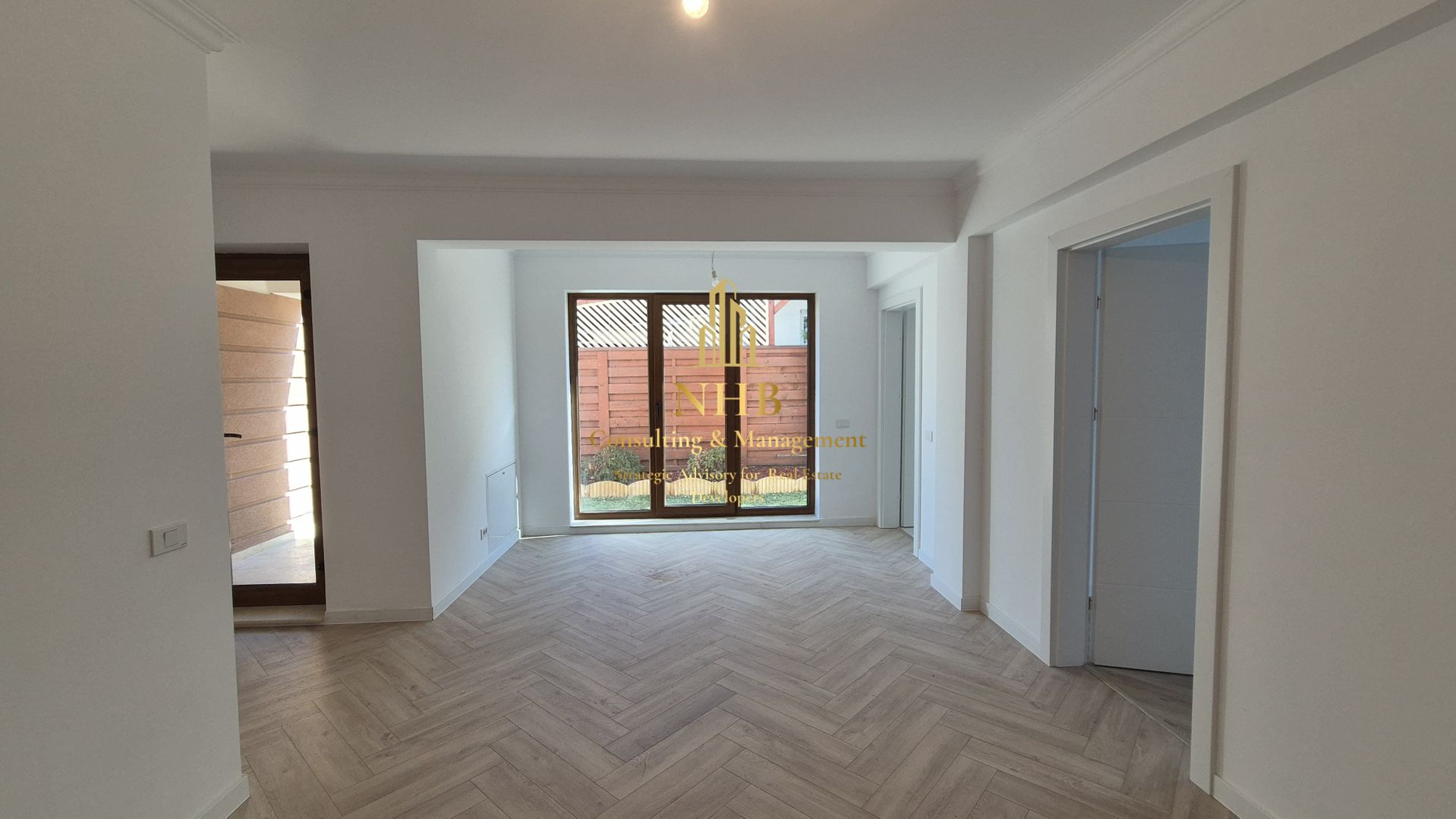 Apartament cu 3 camere, curte 2 locuri parcare, Parc Bazilescu - Poză 3