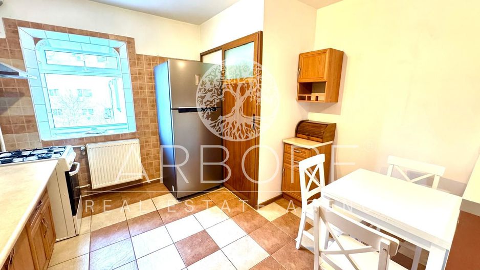 Apartament 3 camere de închiriat–Loc de parcare inclus - Poză 4