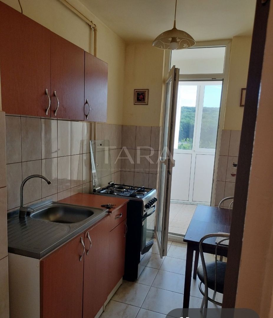 Apartament cu 2 camere decomandate, balcon închis, Mănăștur. - Poză 3