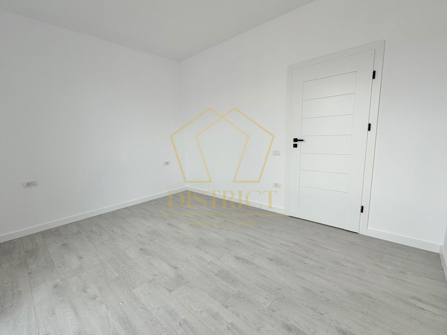 Apartamente cu 2 camere si gradina proprie de 45 mp, finalizate in Urseni. - Poză 8