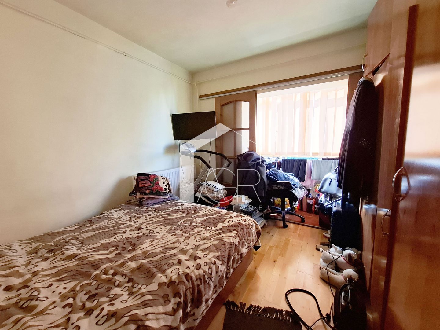 Apartament cu 3 camere, decomandat, zona Paltinis - Poză 5