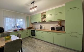 Casa tip duplex , pivnita, carport in Selimbar zona Brana - Poză 3