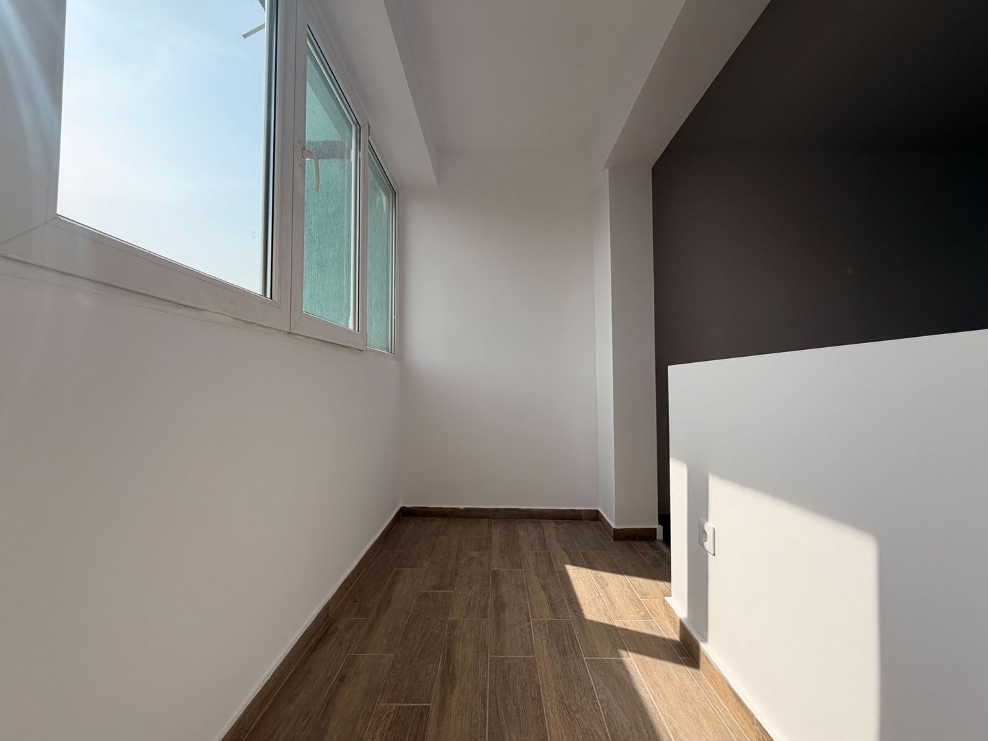 APARTAMENT 3 CAMERE | TITULESCU | RENOVAT - Poză 4