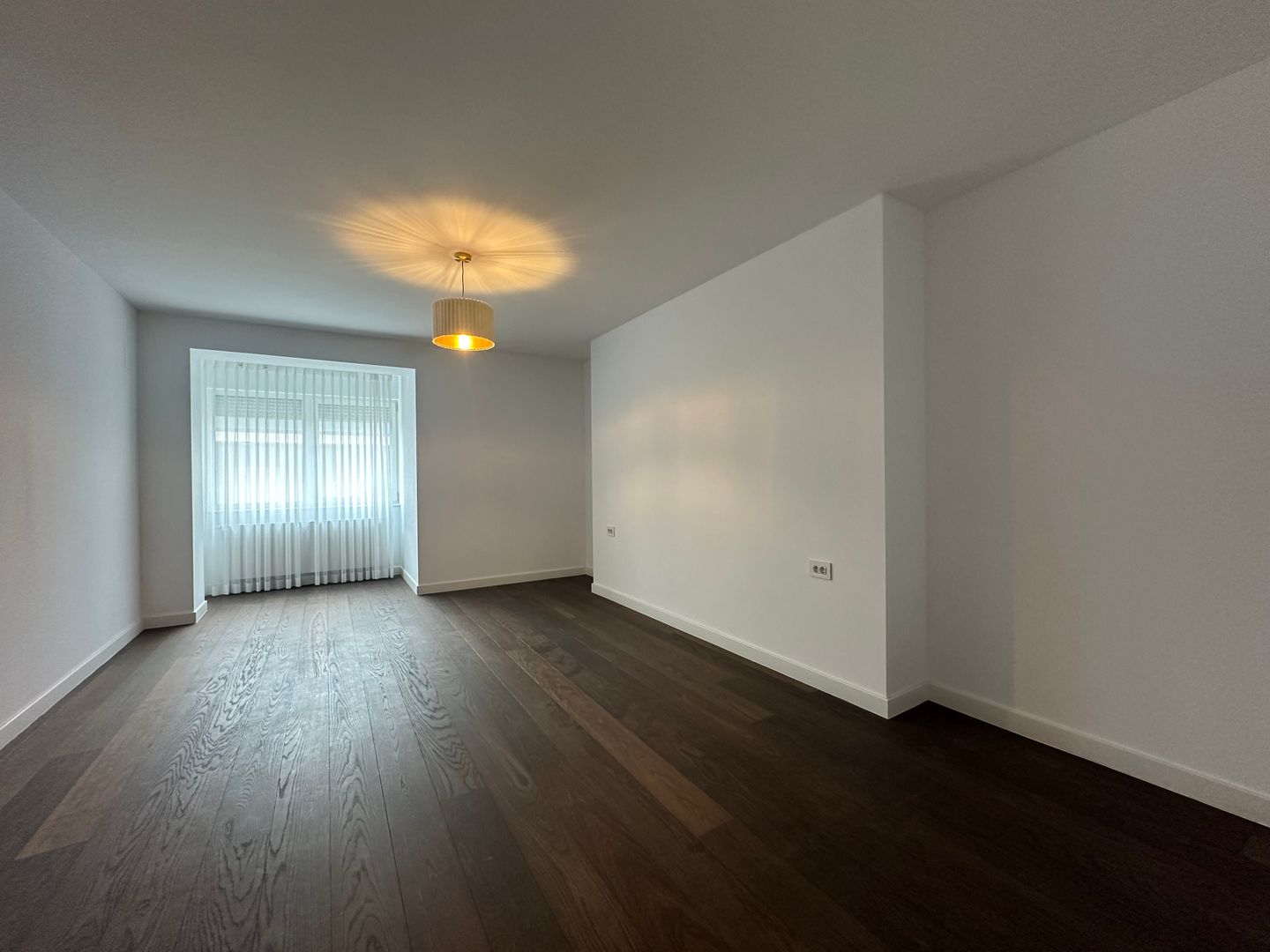 Vilă cu grădină privată în Herăstrău | 282 mp utili | 7 camere - Poză 12