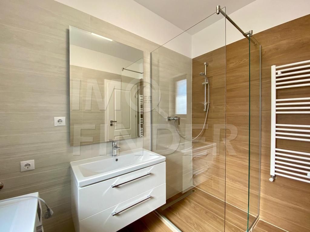 Inchiriere apartament 3 camere situat in vila privata, zona UMF - Poză 12