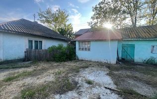 Proprietate generoasă: Casă cu 4 camere, anexe și teren de 3000 m²-Com. Țiganași