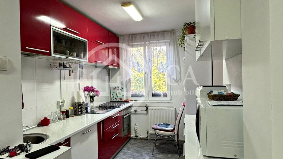 Apartament de vânzare cu 4 camere în zona Rogerius, Oradea - Poză 15