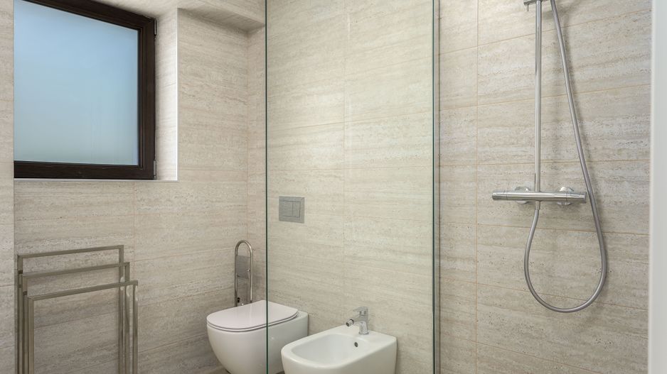 Vilă de inchiriat renovata recent, 1000 mp teren,  terasa de vara - Poză 19
