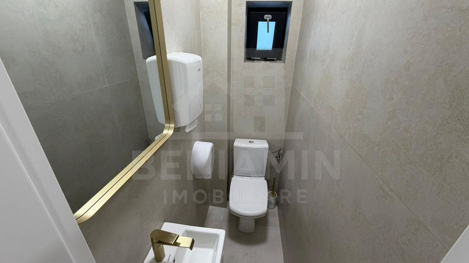 Spatiu modern cabinete medicale parter 50mp Toporasi Promenada - Poză 7