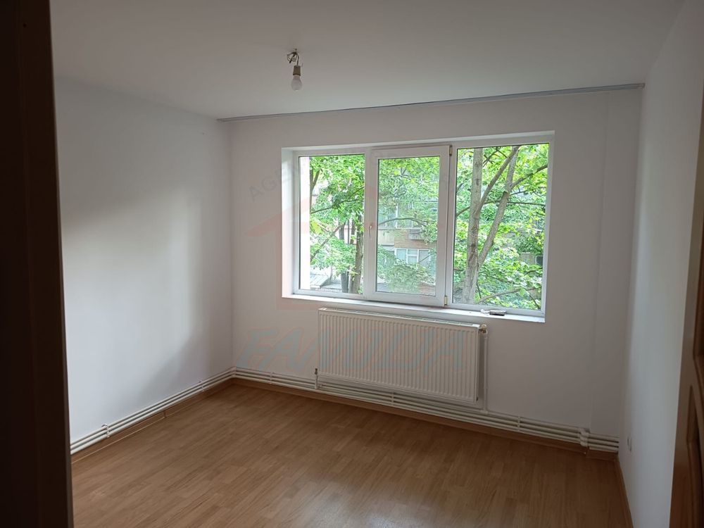 APARTAMENT CU 3 CAMERE DE VÂNZARE | MICRO 17 - Poză 7