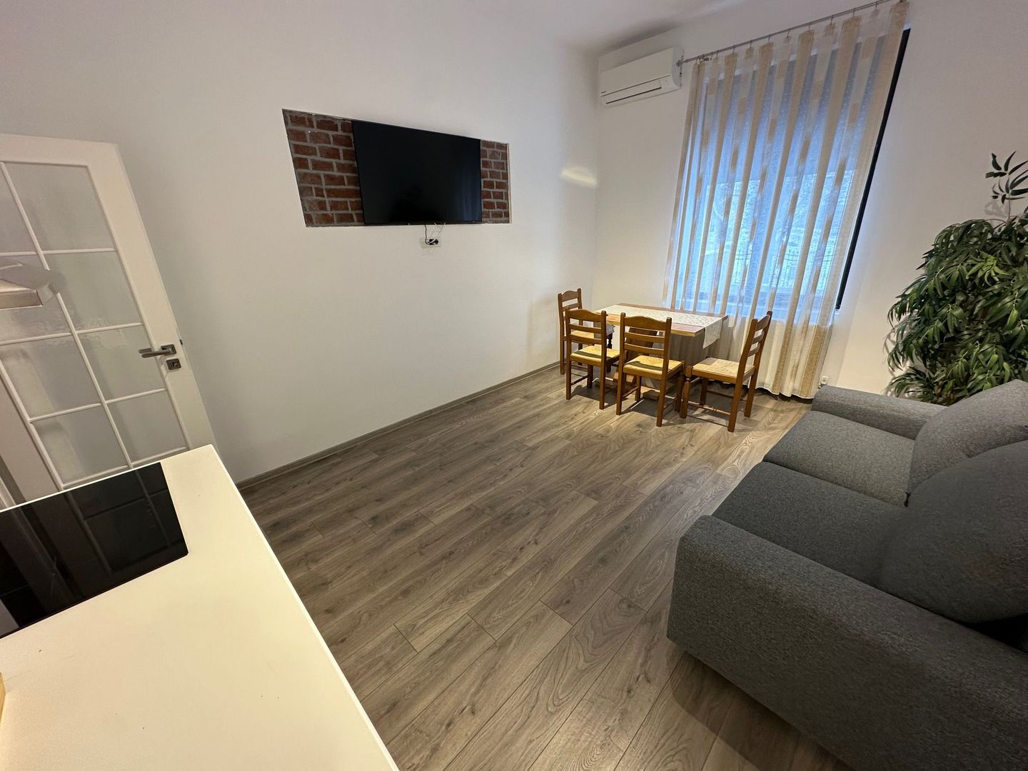 Casa Lipovei transformata in SAD - Poză 3