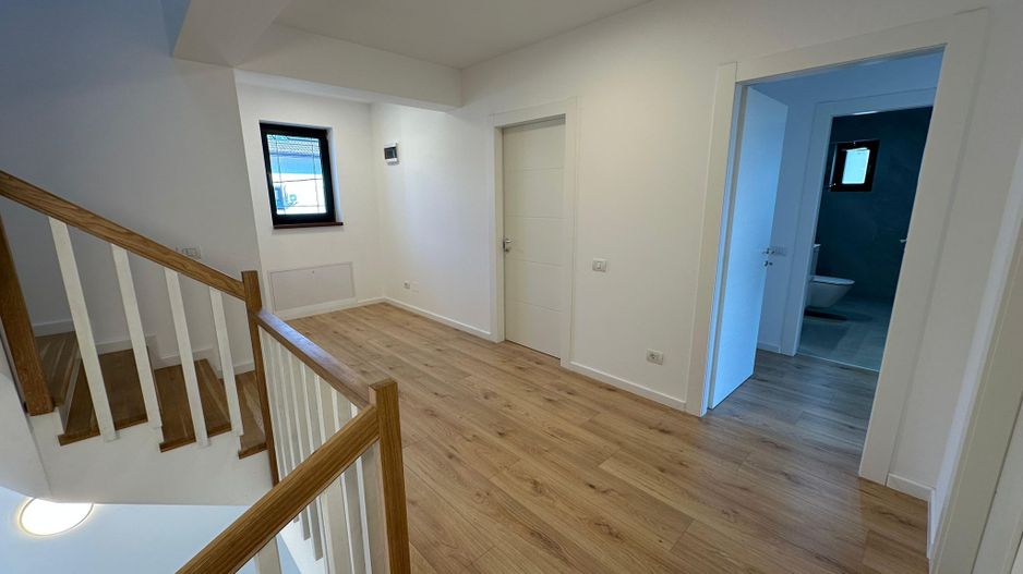 Casa moderna cu mansarda |de inchiriat | Voluntari - Poză 42