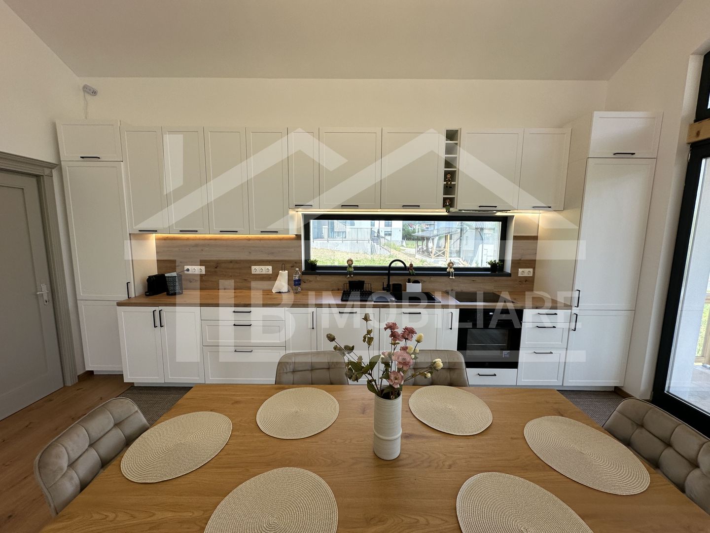 Casa individuala, 4 camere, 300mp, Zona Livezeni - Poză 3