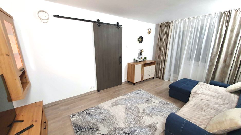 🚇 Închiriez Apartament cu 2 camere, 50 m de metrou 1 Decembrie - Poză 3