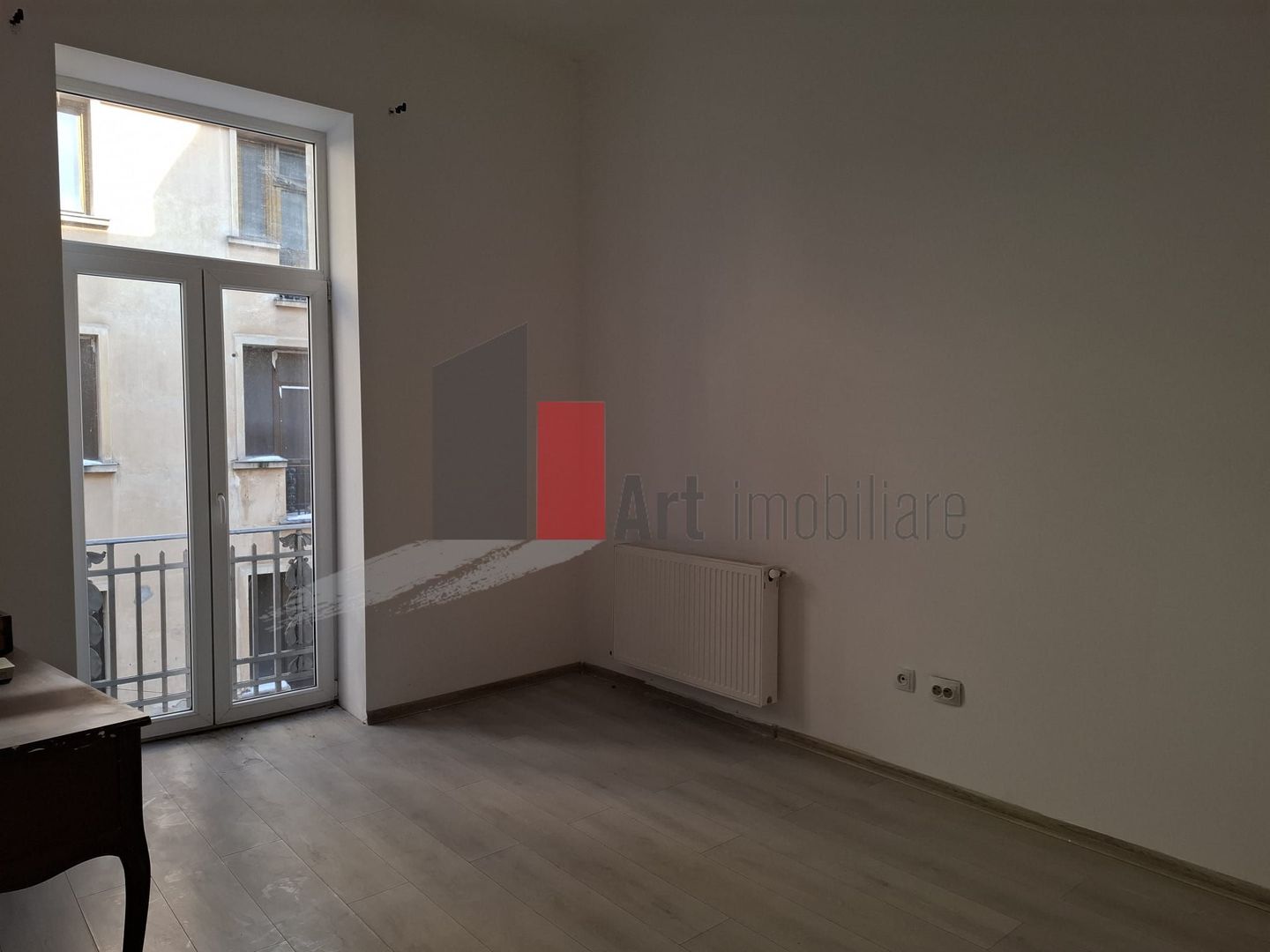 Apartamentul "REHEGUA" , stradal, bloc "REABILITAT", CONSOLIDAT - Poză 5
