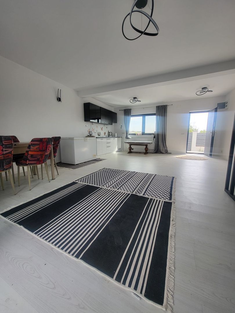 Casa Mogosoaia, constructie noua, 3 bai, zona in dezvoltare, vecini civilizati - Poză 7