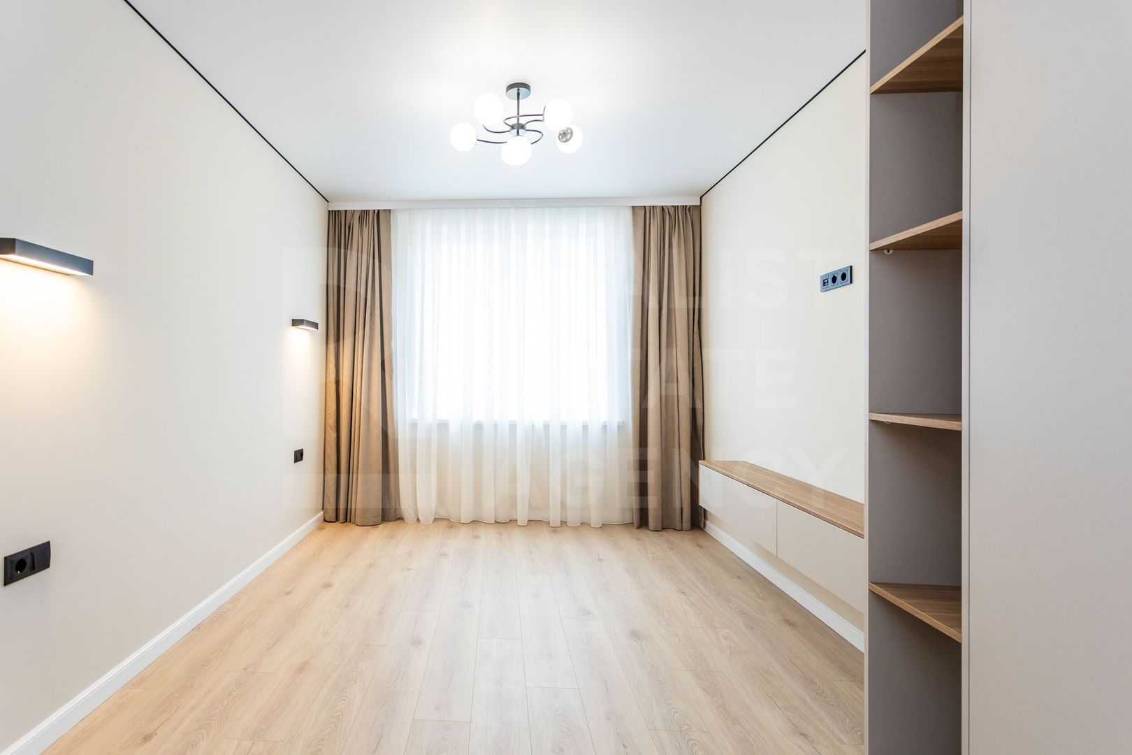 Vânzare, 3 camere, Strada Nicolae Milescu Spătarul, Ciocana - Poză 12