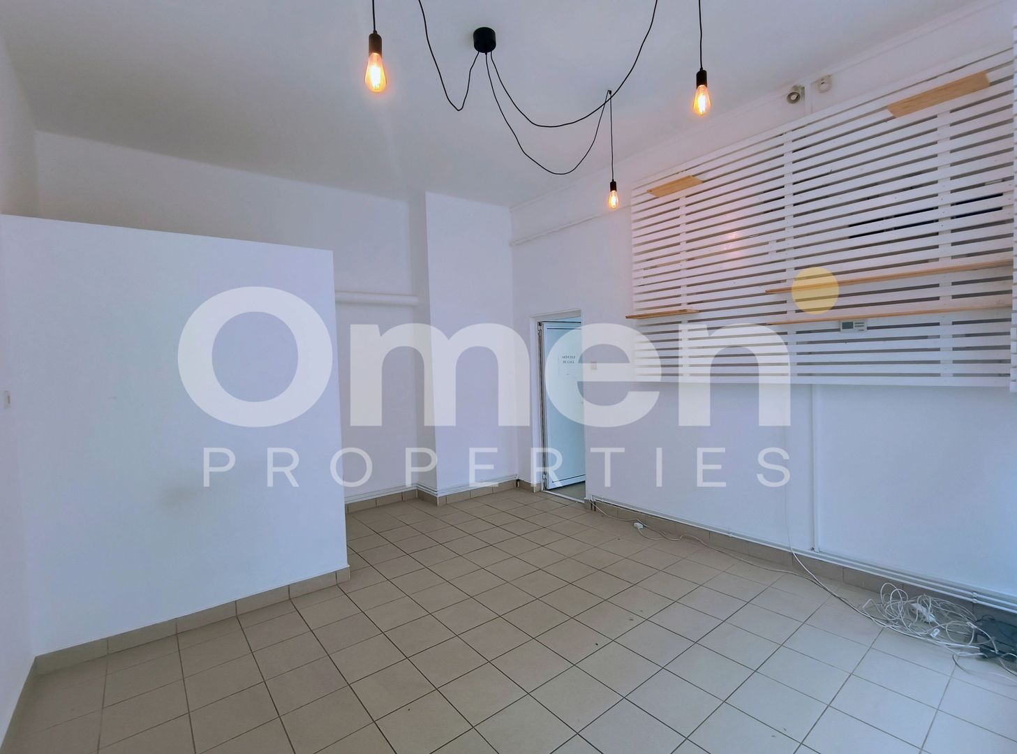 Spațiu Comercial 22 mp | Centrul Vechi | Vitrină stradală - Poză 1
