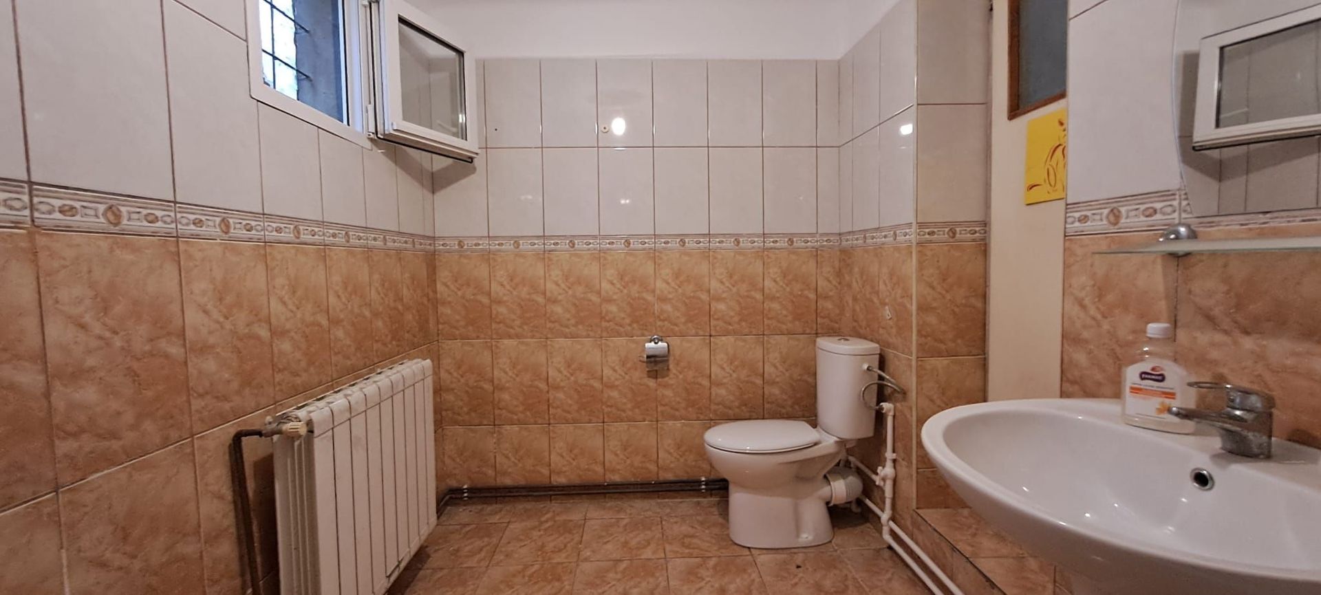 Tineretului, 350 metri metrou, casa 2 camere + curte, mutare imediat - Poză 9