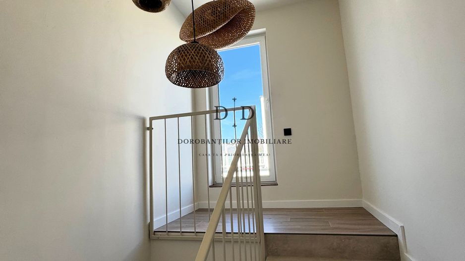 Casa de vanzare | LUX | 3 bai | gradina | terasa | parcare| Floresti - Poză 21