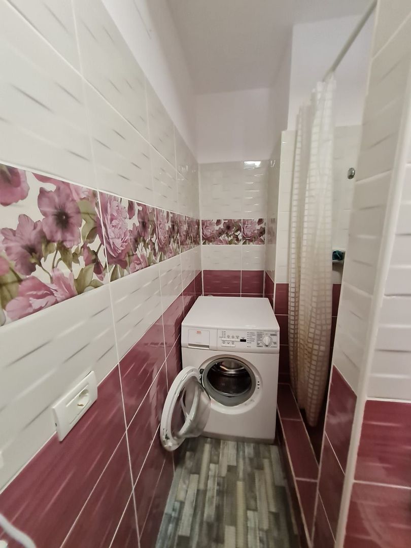 Vila spatioasa cu 7 apartamente/pretabil investiție - Poză 10