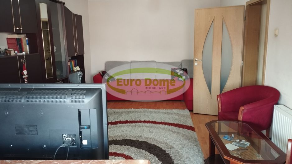 Apartament decomandat centrul Civic - Poză 4