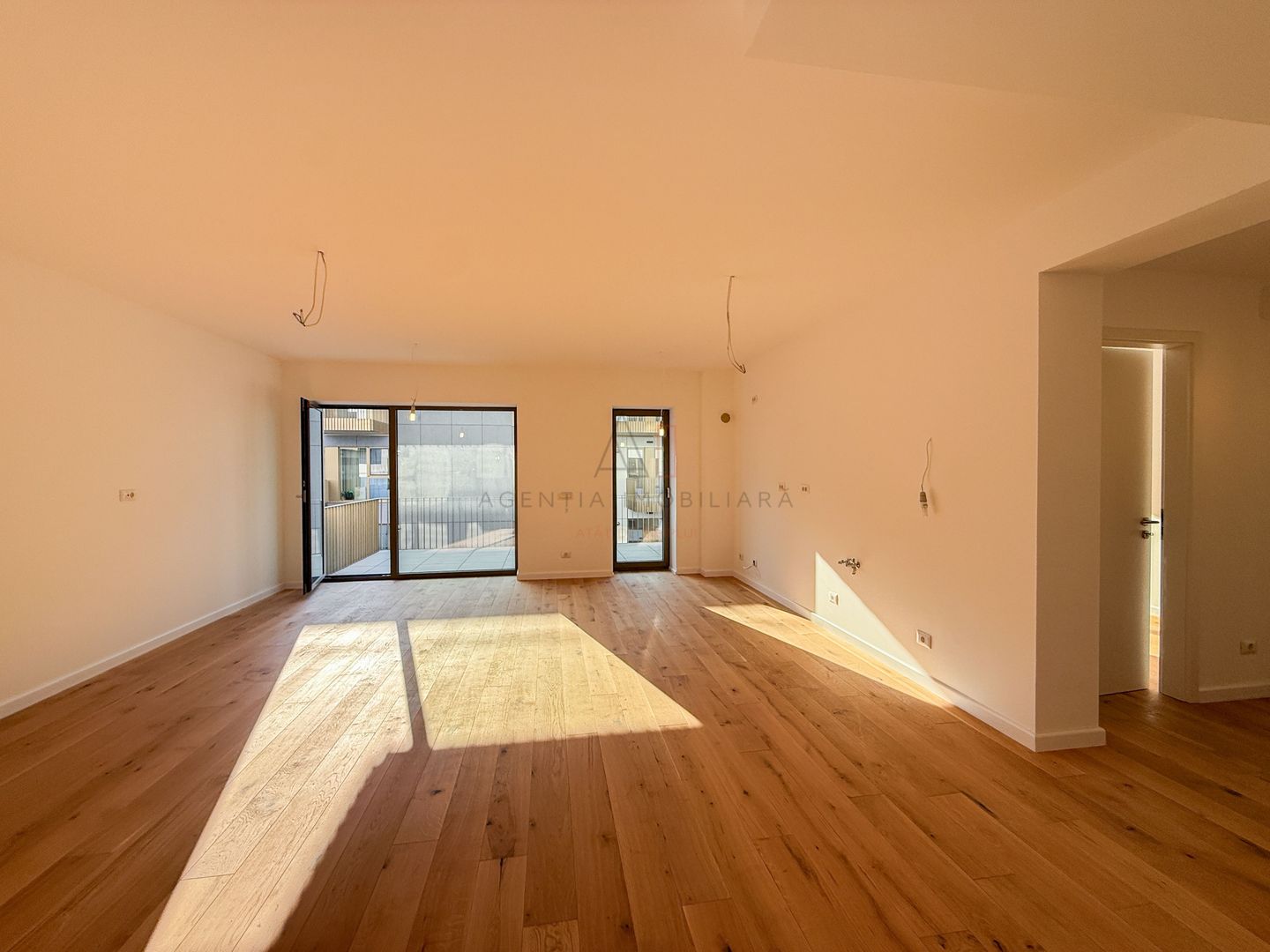 3 Camere Baneasa Proiect Finalizat Piscina Spa | Parcare Inclusa - Poză 5