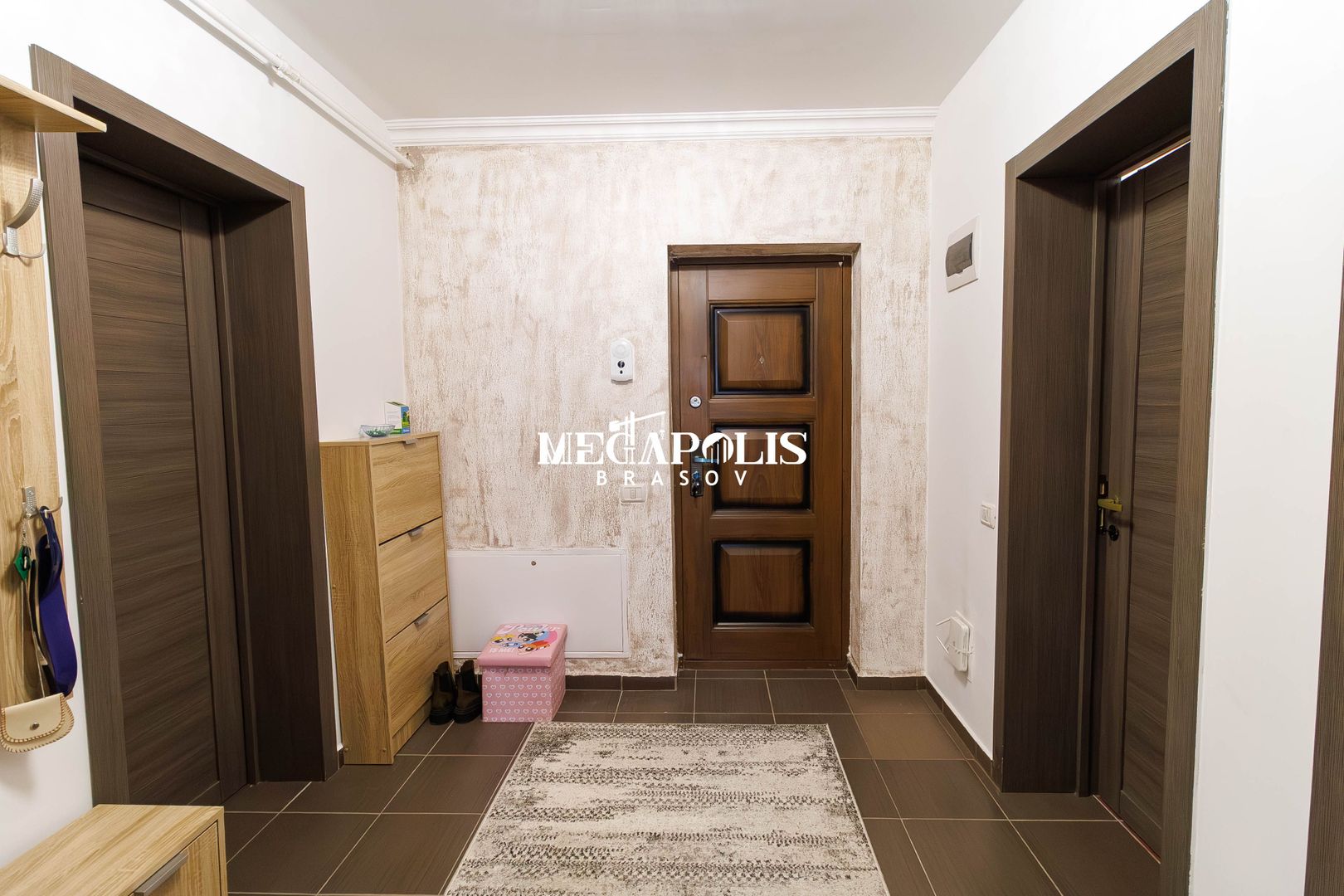 Apartament 2 Camere-Decomandat- Sanpetru Mobilat - Poză 4
