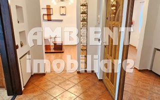 Apartament cu 3 camere, etaj 1, zona CENTRU; - Poză 1