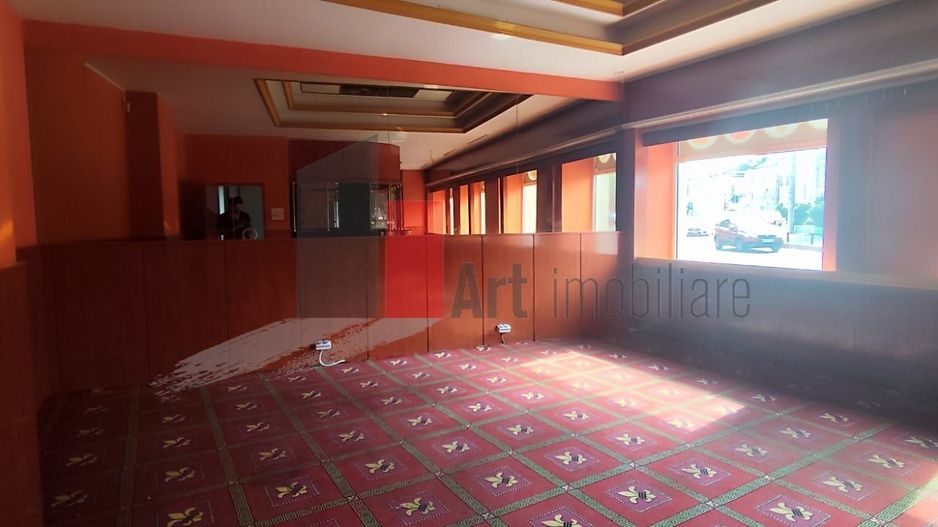 Spatiu comercial Piata Unirii-Rond Cosbuc, trafic pietonal - Poză 2