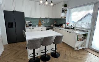 Casă individuală modernă cu garaj - teren 400 mp – Sura Mare - Poză 30