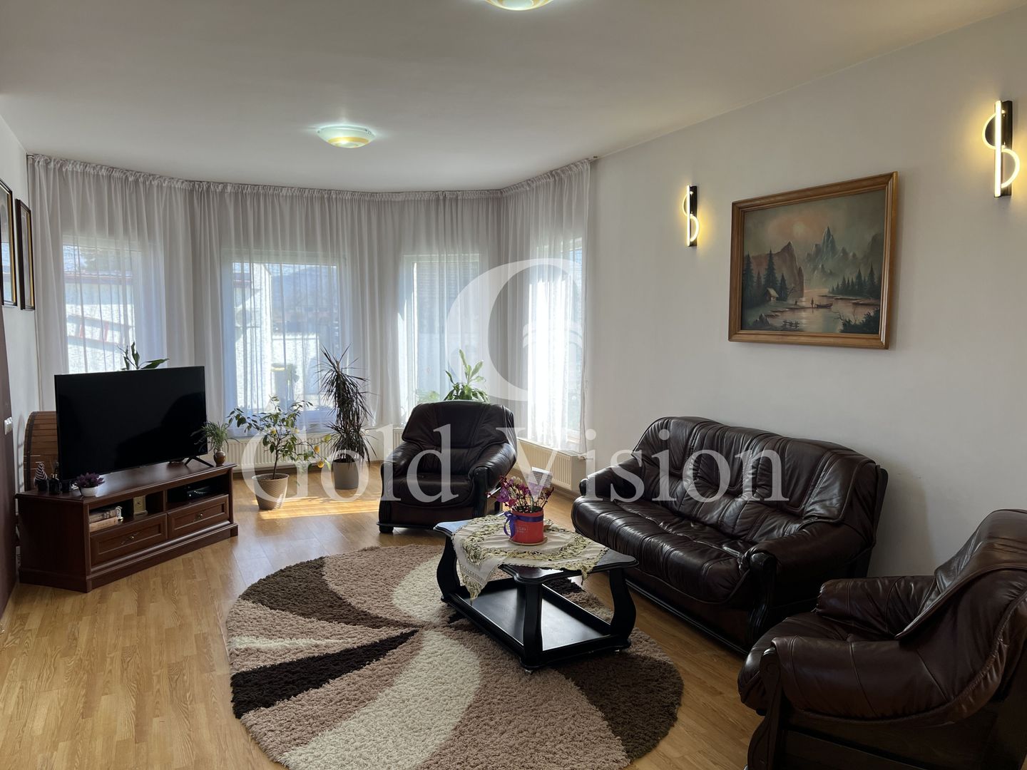 Case cu 7 camere, curte proprie + spălătorie, în Sighetu Marmației - Poză 3