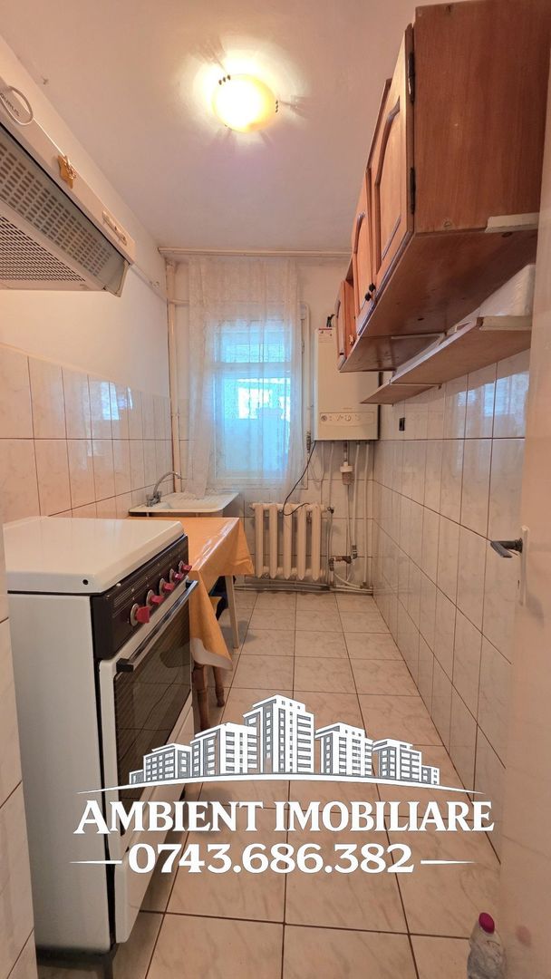 Apartament cu 2 camere, decomandate, etaj 10, VASLUI - zona NORD; - Poză 3