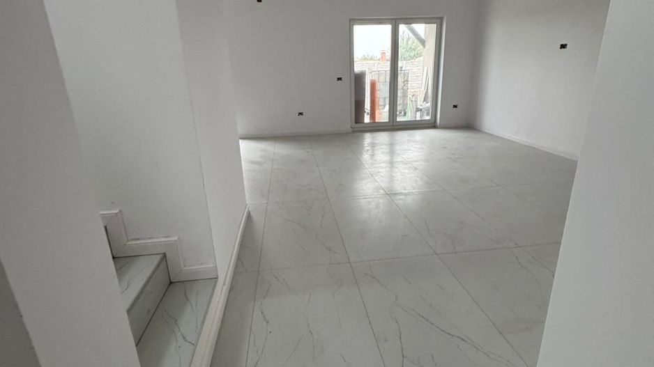 Duplex -5 camere-SUPER PRET-165.000€  | Remetea Mare | - Poză 2