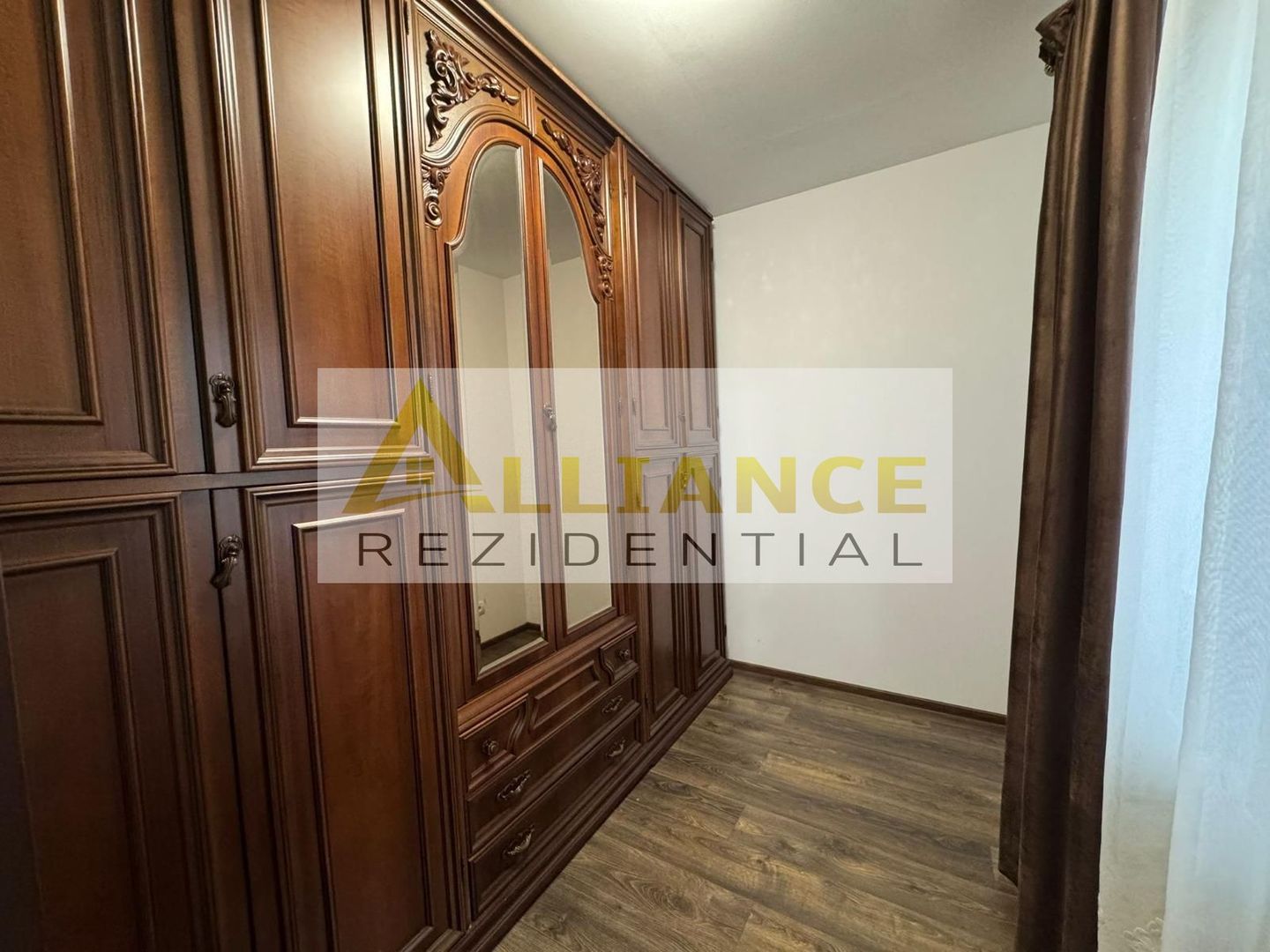Vila individuala P+1 cu 4camere /3bai teren- 566mp - Poză 7
