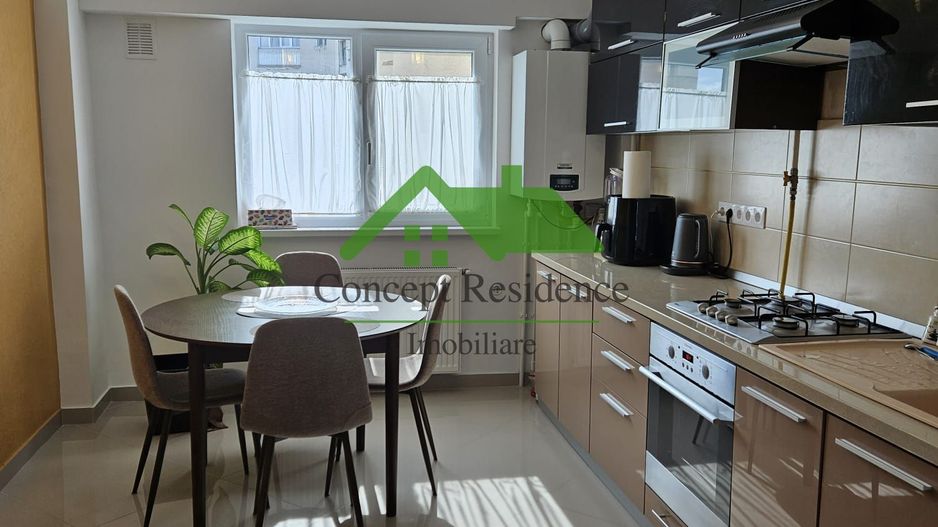 Apartament 3 camere, ultracentral, Bulevardul Traian - Poză 1