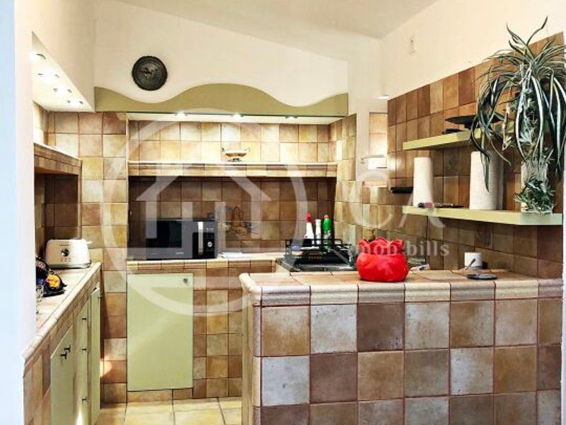 Apartament cu 4 camere de inchiriat, zona ultracentrala, Oradea - Poză 11