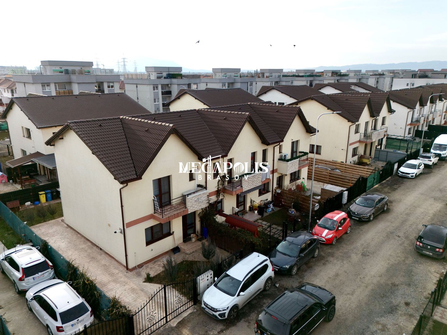 Triplex 4 camere | Utilități | Credit | Sânpetru - Poză 3